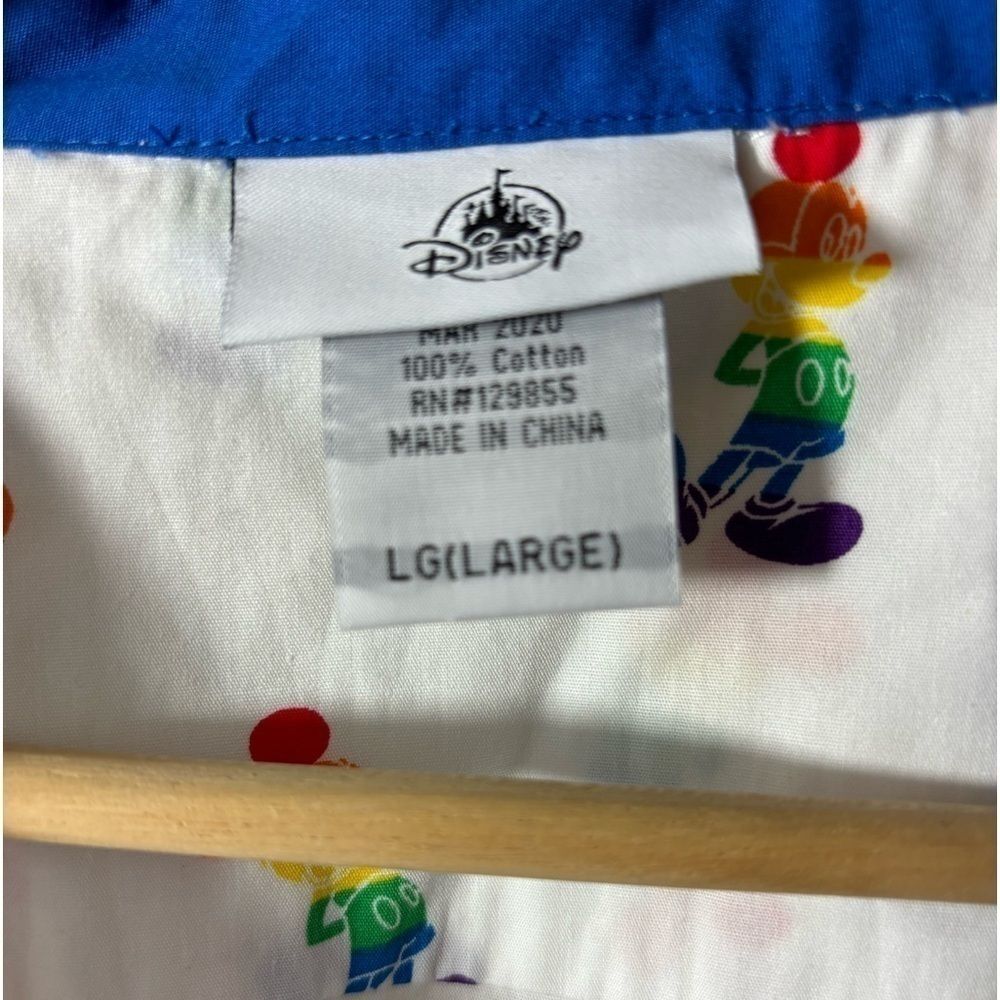 Disney Rainbow Mickey Mouse Button Up Shirt Mens Large White Pride Short Sleeve - Picture 4 of 4